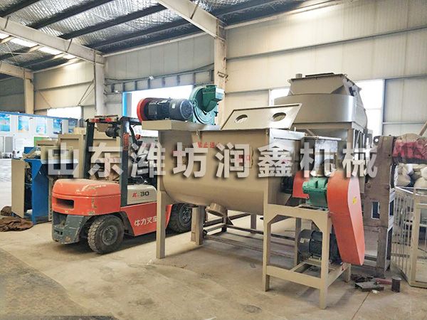 膩?zhàn)臃墼O(shè)備（時(shí)產(chǎn)5噸）